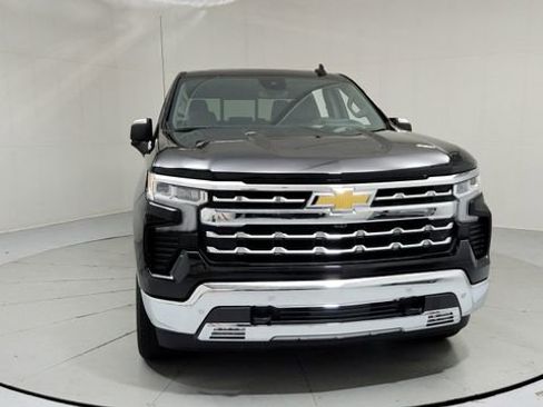 Used 2024 Chevrolet Silverado 1500 LTZ w/ LTZ Premium Package image 8