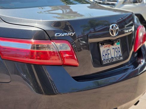 Used 2009 Toyota Camry LE FWD image 10