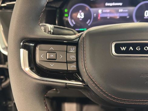 Used 2025 Jeep Wagoneer S Limited image 22