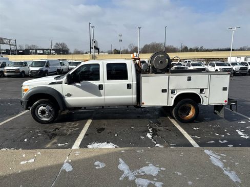 Used 2013 Ford F550 2WD Crew Cab Super Duty w/ Payload Upgrade Pkg image 5