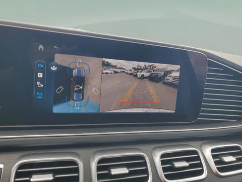 New 2026 Mercedes-Benz GLS 450 4MATIC image 30