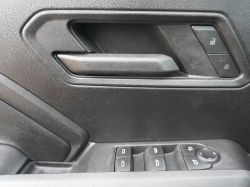 Used 2023 Chevrolet Colorado Trail Boss AWD/4WD image 9