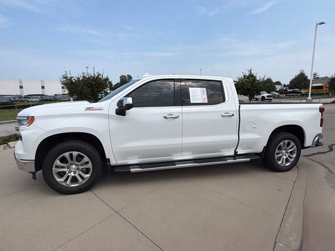 Used 2024 Chevrolet Silverado 1500 LTZ AWD/4WD image 5
