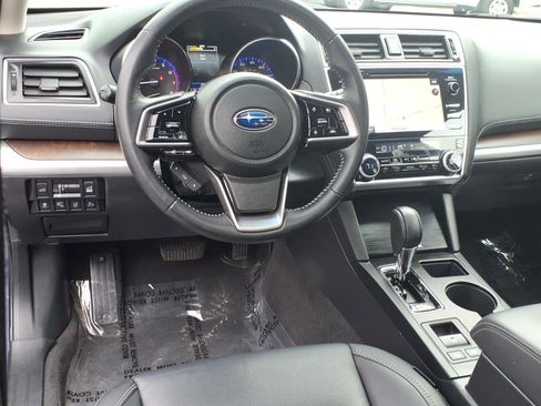 Used 2018 Subaru Outback 2.5i Limited image 11