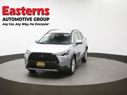 Used 2024 Toyota Corolla Cross LE FWD image 53