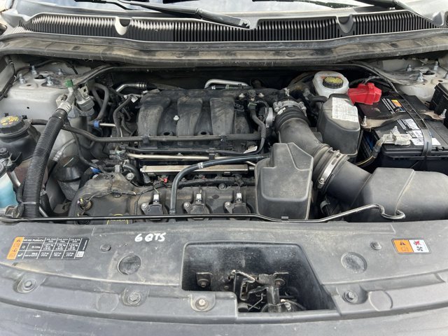 Used 2018 Ford Explorer XLT w/ Equipment Group 201A FWD image 30