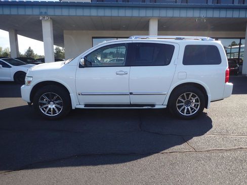 Used 2009 INFINITI QX56 4WD image 2