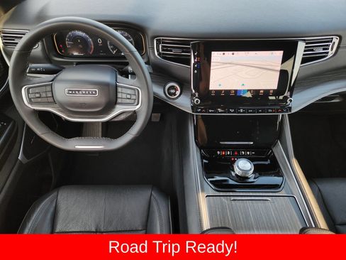 Used 2024 Jeep Wagoneer Series II w/ Flexible Seating Group RWD image 34