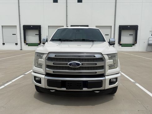 Used 2016 Ford F150 Platinum w/ Equipment Group 701A Luxury AWD/4WD image 6
