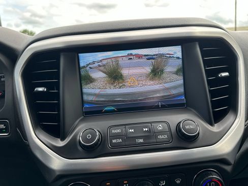 Used 2018 GMC Acadia SLT AWD/4WD image 63