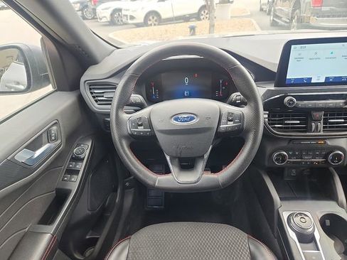Certified 2023 Ford Escape ST-Line AWD/4WD image 9