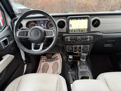 Certified 2022 Jeep Wrangler Unlimited Sahara image 14