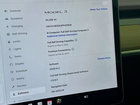 Used 2023 Tesla Model 3 Standard Range RWD image 17