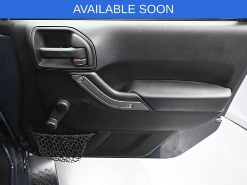 Used 2017 Jeep Wrangler Unlimited Sport w/ Connectivity Group AWD/4WD image 29