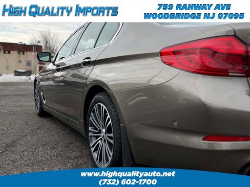 Used 2017 BMW 530i xDrive AWD/4WD image 10