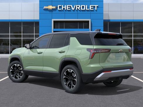 New 2026 Chevrolet Equinox LT w/ Convenience Package II AWD/4WD image 3