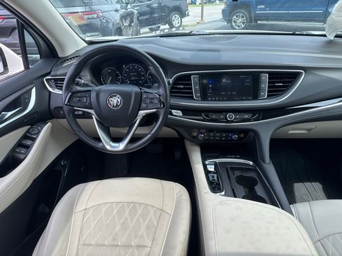 Used 2023 Buick Enclave Avenir w/ Avenir Technology Package AWD/4WD image 10