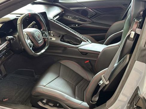 Used 2025 Chevrolet Corvette Z06 w/ Stealth Interior Trim Package RWD image 17