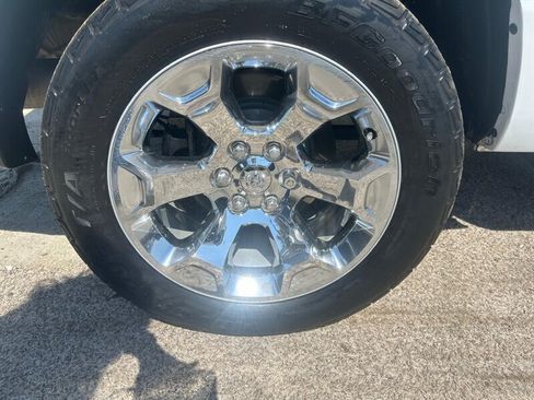 Used 2019 RAM 1500 Big Horn RWD image 25