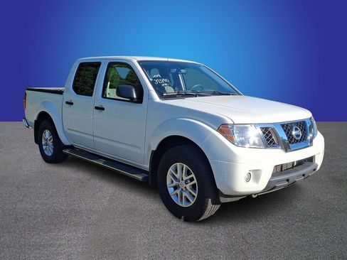 Used 2019 Nissan Frontier SV w/ Value Truck Package AWD/4WD image 3