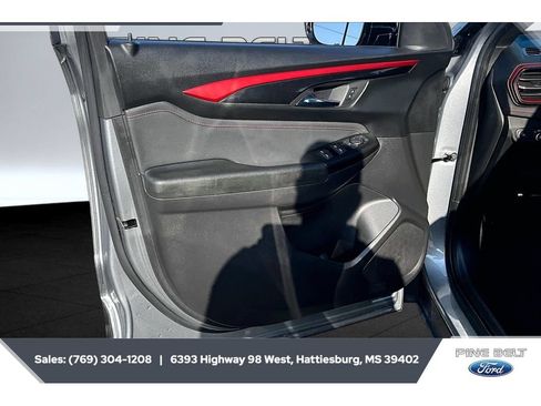 Used 2024 Chevrolet TrailBlazer RS FWD image 18