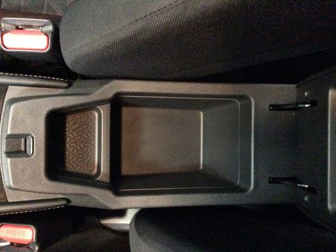 Used 2024 Nissan Kicks SR image 24