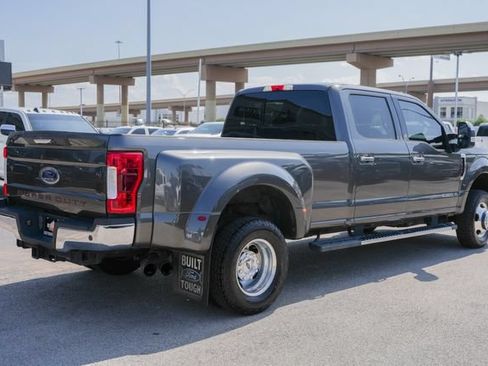Used 2018 Ford F350 Lariat w/ Chrome Package AWD/4WD image 6