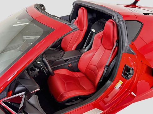 Used 2020 Chevrolet Corvette Stingray Coupe w/ 1LT RWD image 14