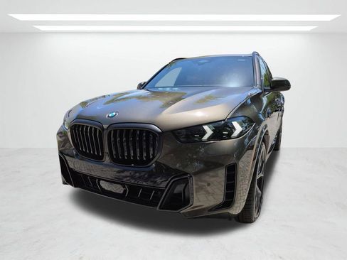 New 2026 BMW X5 xDrive40i w/ M Sport Package AWD/4WD image 8