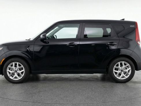 Used 2025 Kia Soul LX w/ LX Technology Package image 5