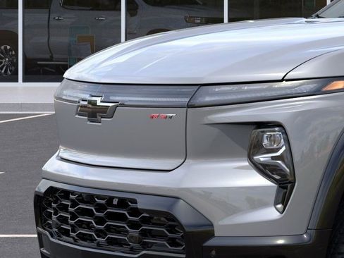 New 2025 Chevrolet Silverado EV RST image 15