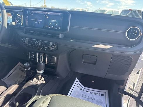 Used 2024 Jeep Wrangler Sahara image 16