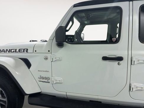 Used 2021 Jeep Wrangler Unlimited Sahara image 11