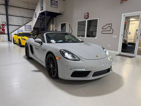 Used 2019 Porsche 718 Boxster RWD image 62