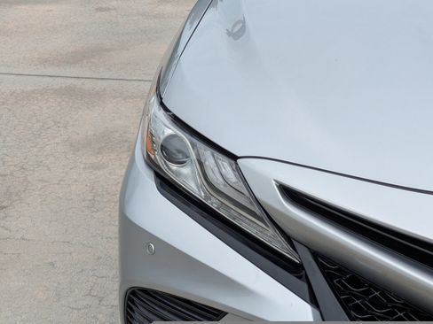 Used 2018 Toyota Camry XSE w/ Driver Assist Package FWD image 7