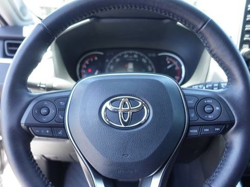 Certified 2022 Toyota RAV4 Limited FWD image 15