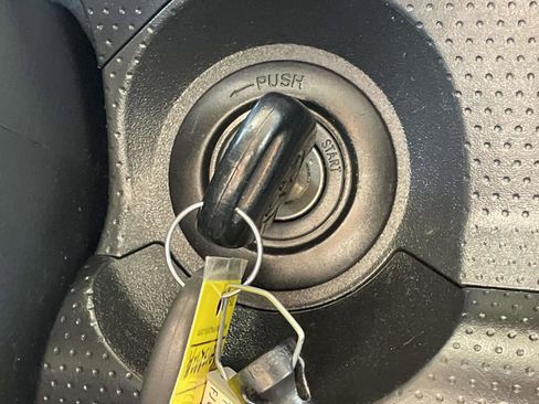 Used 2013 Toyota FJ Cruiser 2WD image 23