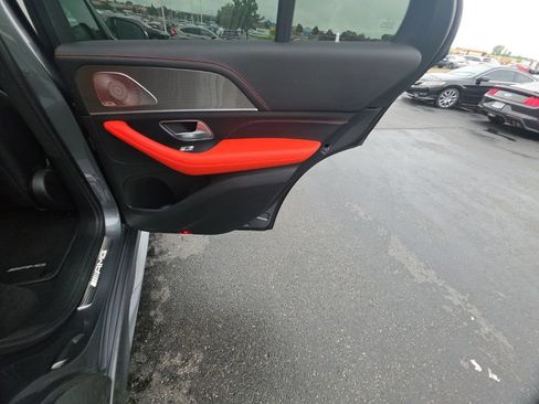 Used 2023 Mercedes-Benz GLE 53 AMG 4MATIC image 30