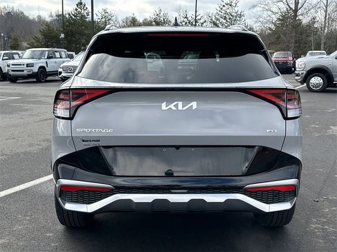 Used 2024 Kia Sportage SX image 4