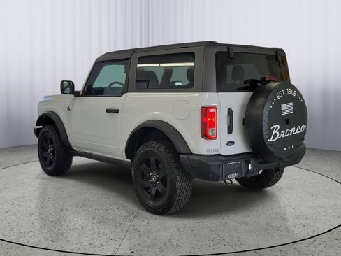 Certified 2024 Ford Bronco Black Diamond AWD/4WD image 3