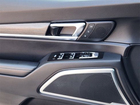 Used 2022 Kia Telluride SX w/ SX Prestige Package image 22