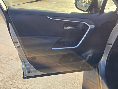 Certified 2025 Toyota RAV4 XLE image 23