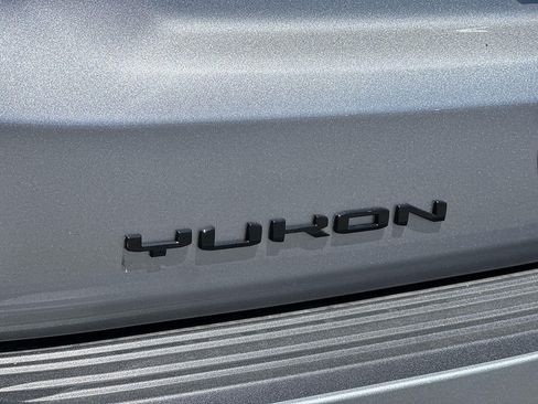 New 2026 GMC Yukon XL AT4 Ultimate AWD/4WD image 30