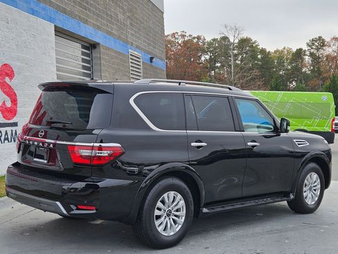 Used 2023 Nissan Armada SV image 7