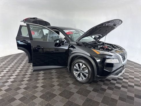 Certified 2021 Nissan Rogue SV image 12