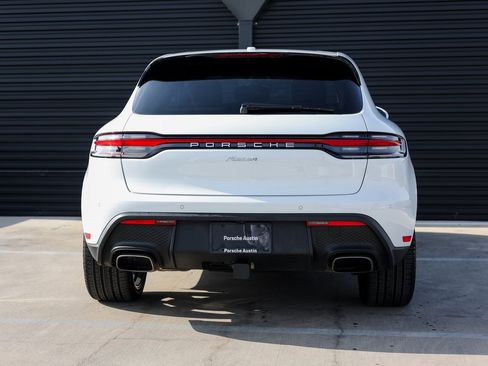 Used 2025 Porsche Macan image 6