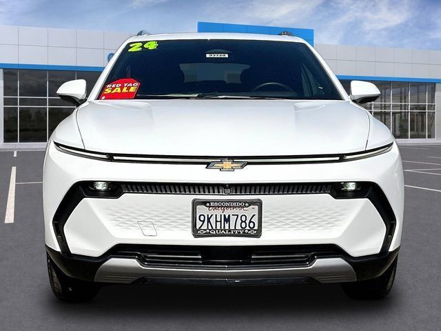 Certified 2024 Chevrolet Equinox EV LT w/ LPO, Active Package FWD image 2