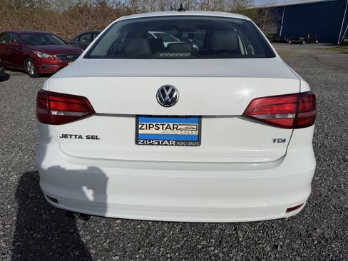 Used 2015 Volkswagen Jetta TDI SEL image 4