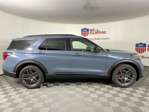 New 2026 Ford Explorer ST-Line w/ ST-Line Street Pack RWD image 2