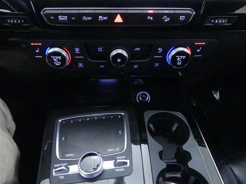 Used 2019 Audi Q7 3.0T Premium w/ Convenience Package image 14